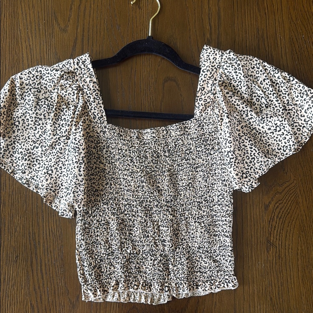 Jessica Simpson White Crop Blouse with Puffed Sleeves